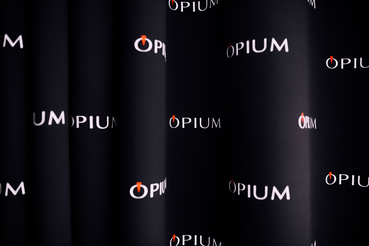 Открылся флагманский магазин Opium в Санкт-Петербурге